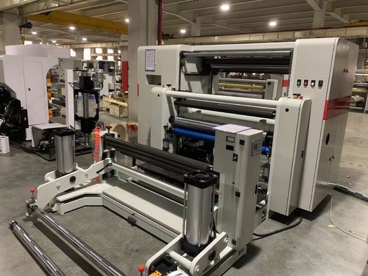 Максимальная масса материнского ролика 1200кг высокоскоростной ролл бумаги крафт бумаги специальная машина для резки и перемотки